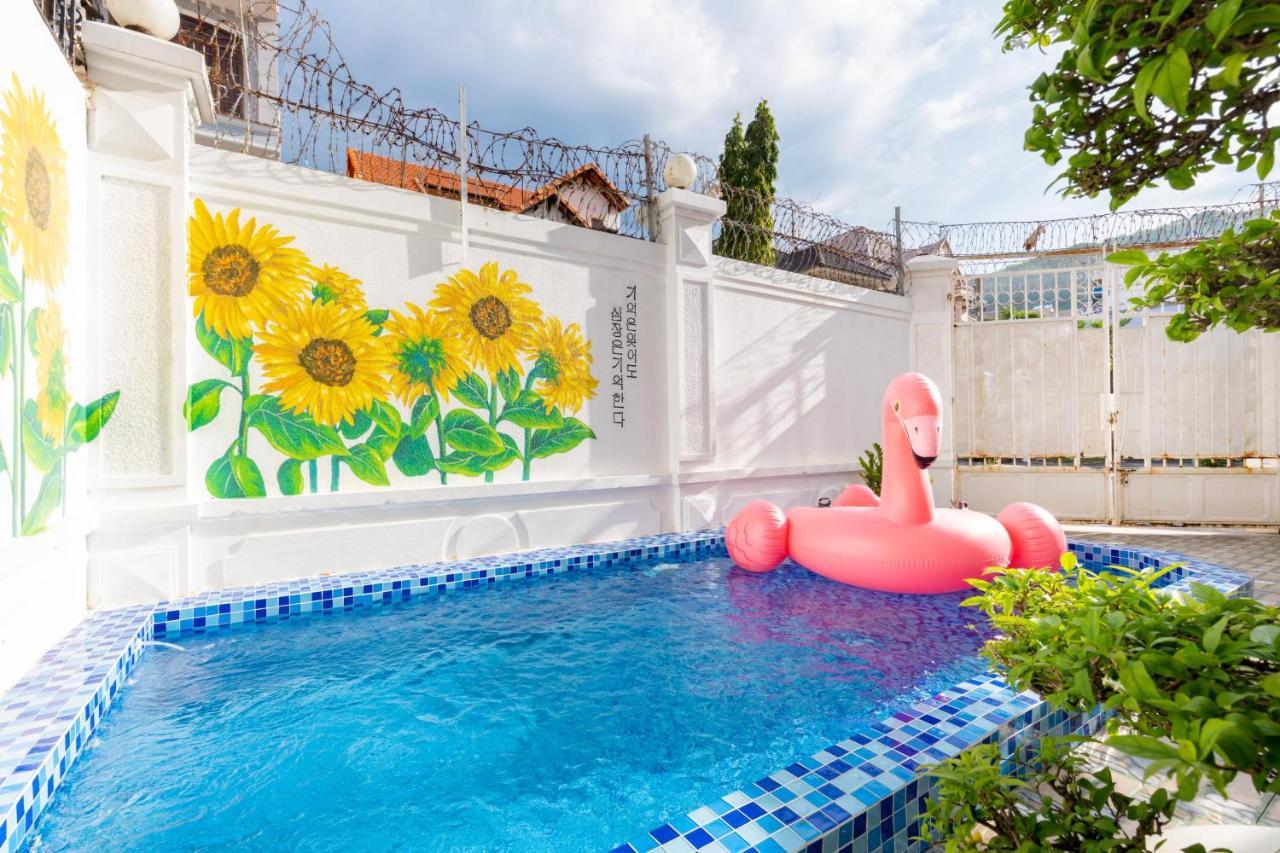 Palm Villa 3 - 5Bedrooms In Center Vungtau Vung Tau Dış mekan fotoğraf