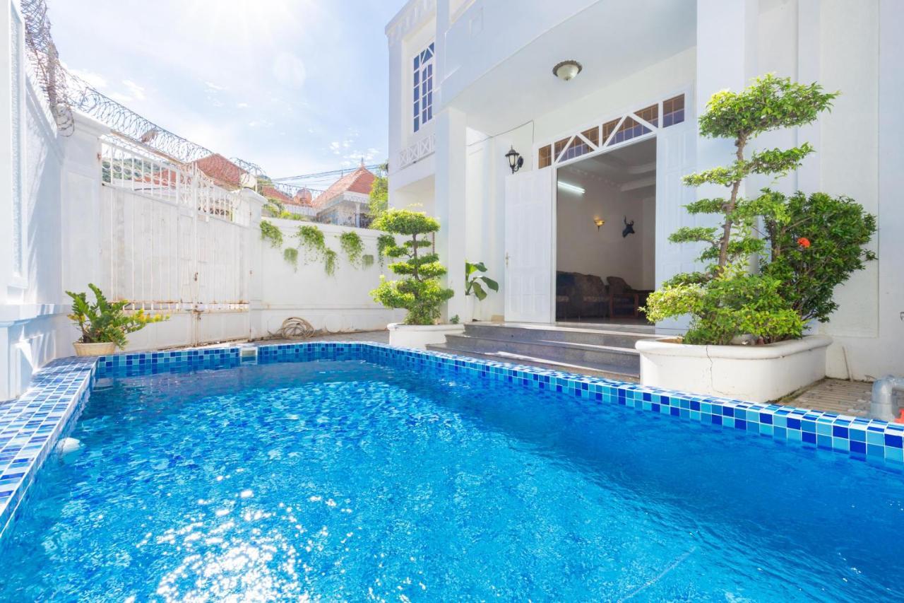Palm Villa 3 - 5Bedrooms In Center Vungtau Vung Tau Dış mekan fotoğraf